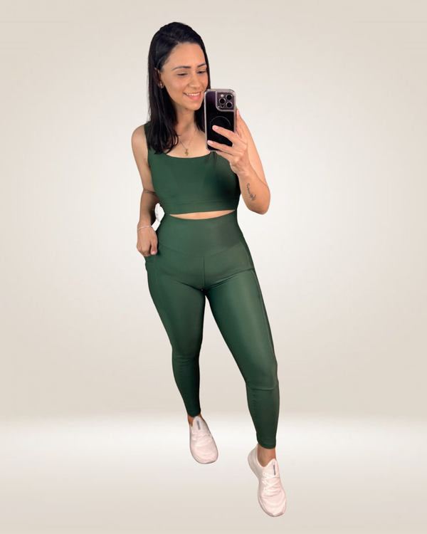 CONJUNTO LEGGING UP BOLSOS - VERDE MILITAR