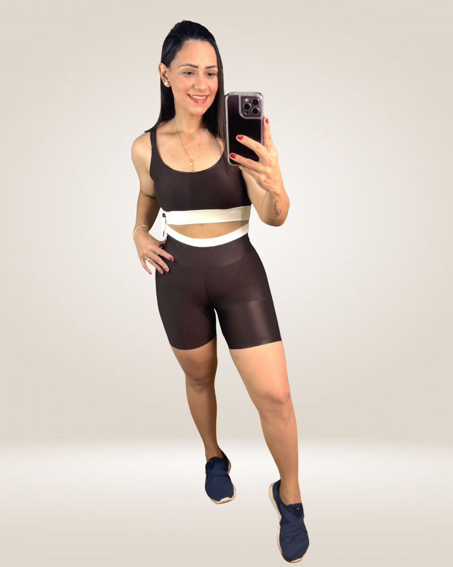 CONJUNTO SHORT AVELUDADO COMPRESSÃO - MARROM CLARO/OFF